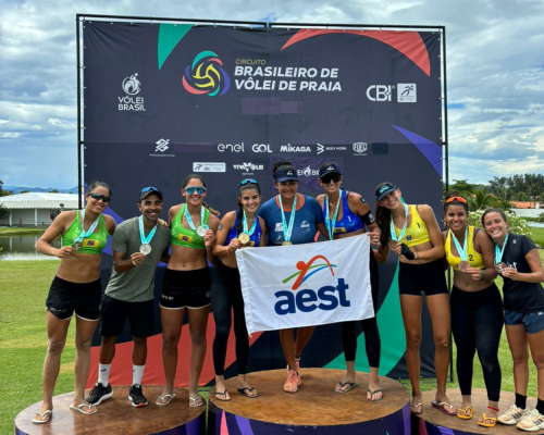 Julhia e Lara, da AEST, vencem a 3ª etapa do Circuito Brasileiro de vôlei de praia sub-19